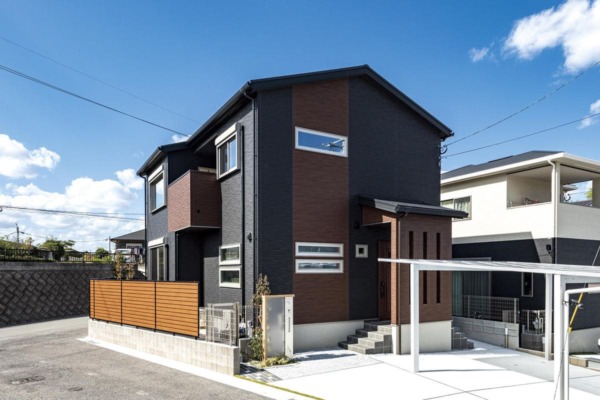 辰巳住宅のおしゃれな家（外観）