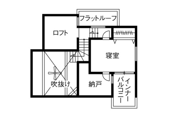 吹き抜け空間が開放的なガレージハウスの間取り図（2階）
