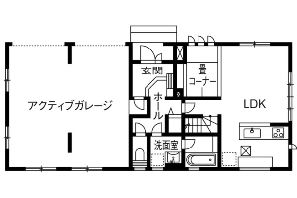 車2台停めても余裕のある大型のガレージハウスの間取り図（1階）